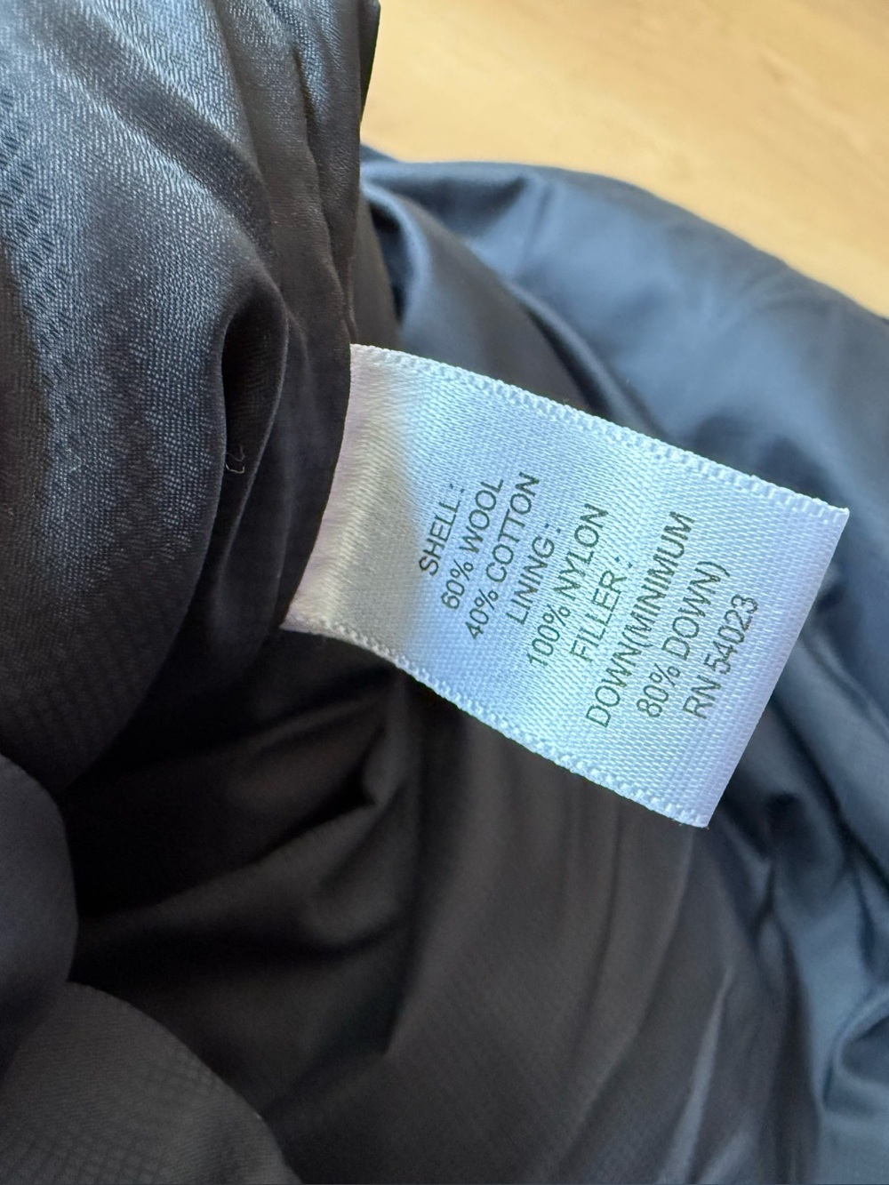 Banana Republic Mens Navy Wool Blend Down Puffer Vest L 800 Fill - Picture 5 of 5